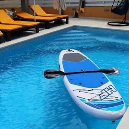 Villa Vesna With Pool In Pula Area