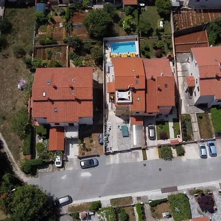 Vesna With Pool In Pula Area Villa Banjole